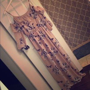 NWOT Mauve floral maxi dress